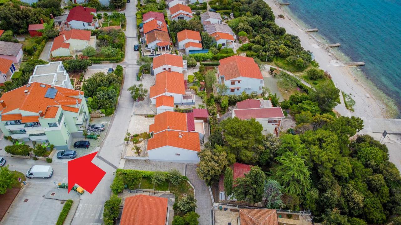 Locus Apartments Petrcane Buitenkant foto